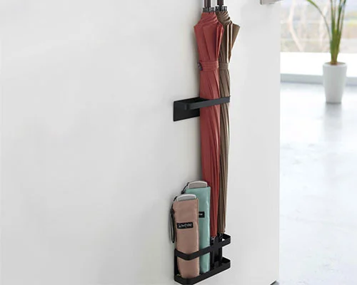 Il sistema di storage domestico modulare in metallo ridefinisce la flessibilità